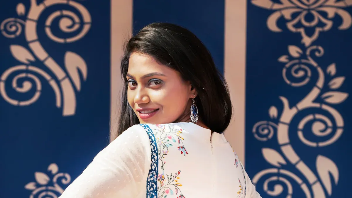 Custom Embroidered Knit Dress Trends