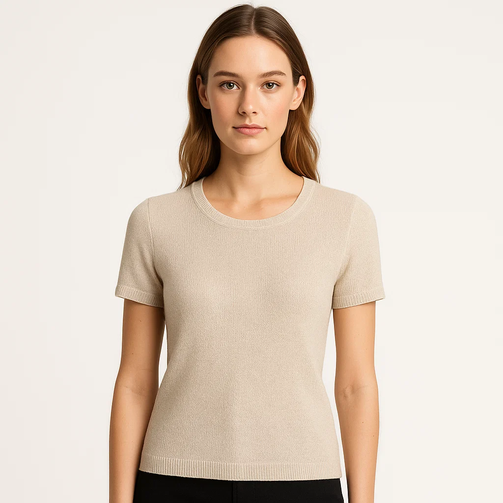 Model in knit top, OEM knitwear factory supplier for B2B buyers and global retailers