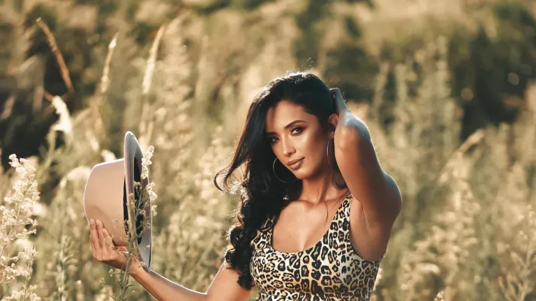 Why Fine-Gauge Knit Tops Are the Go-To Choice for Summer 2025