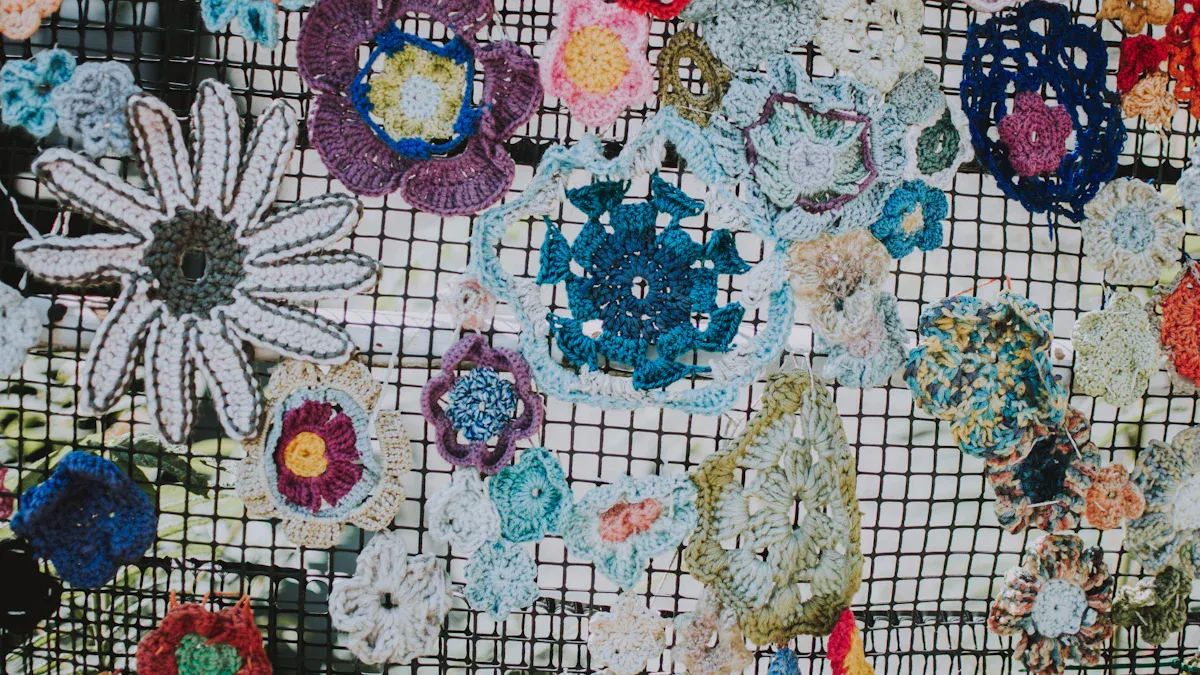 Quick Guide: Mosaic vs Intarsia Crochet