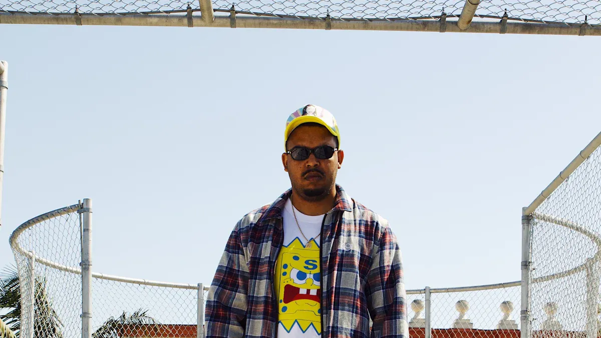 Baggy style stories from real street fashion