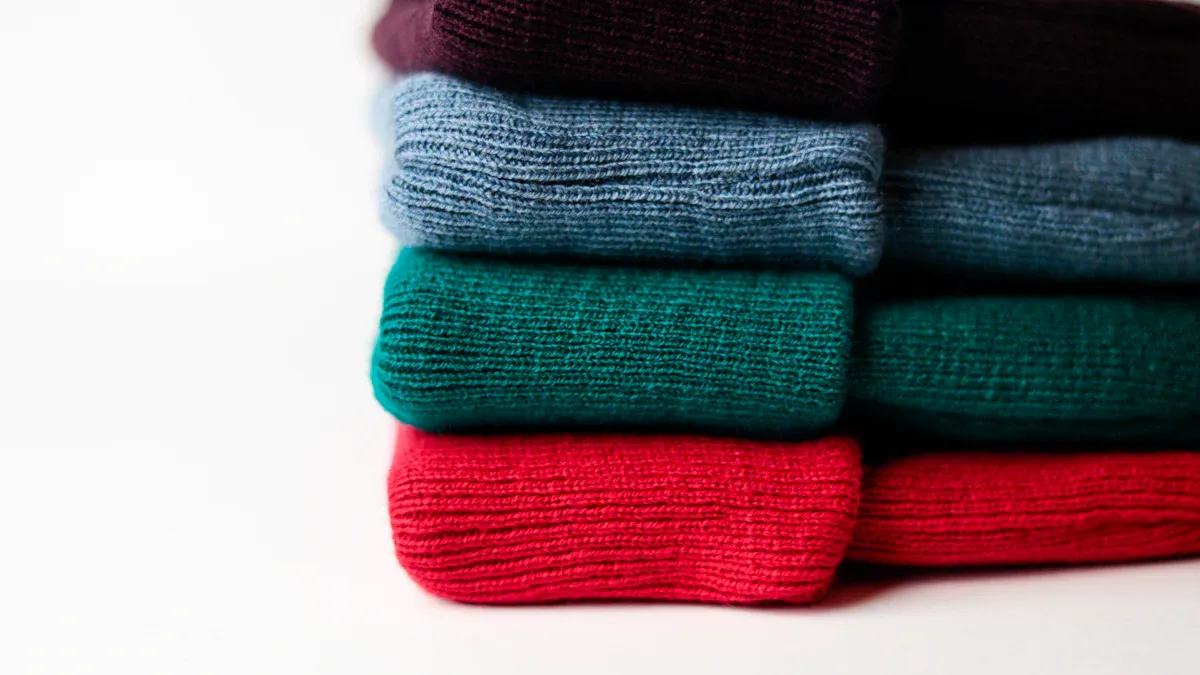 Zara, St. John & Beyond: Fast Fashion vs Luxury Knitwear — A Brand Comparison for Fashion Buyers (2025 Guide)