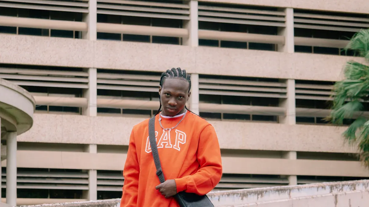 Baggy style in street fashion