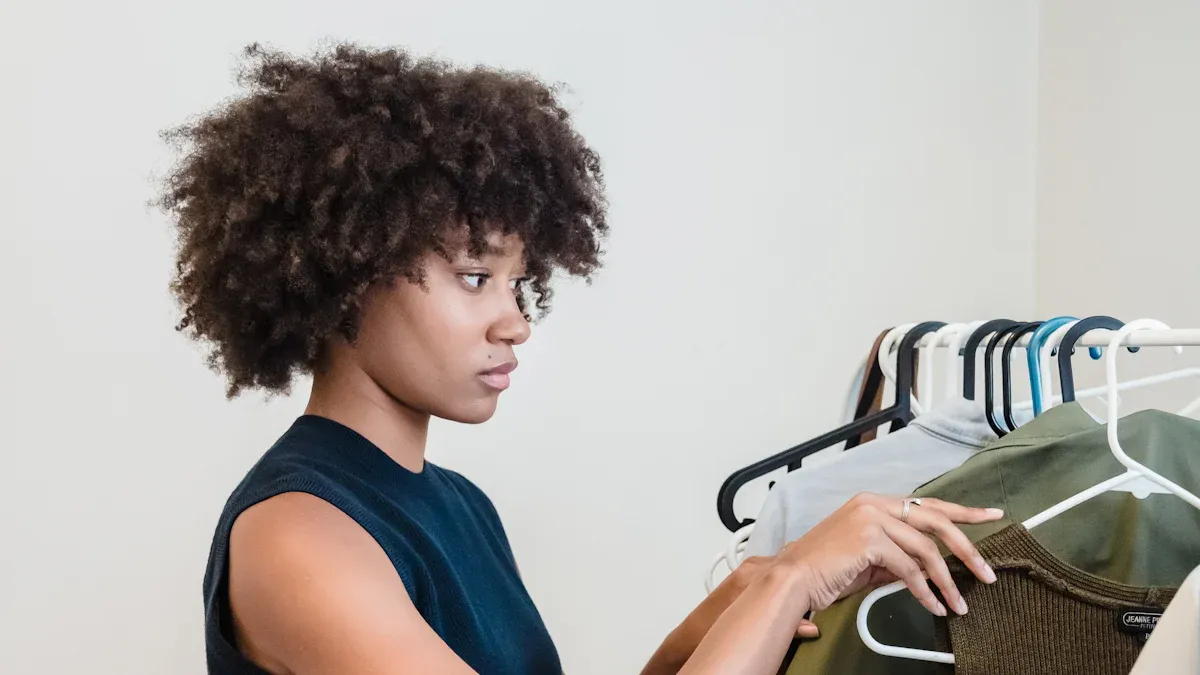 Tips for Choosing Petite Sweatshirts