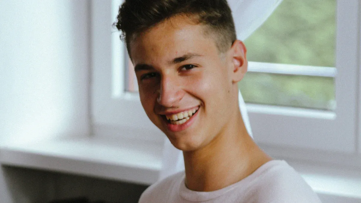 Top 12 Hollister Essentials: Knit Dresses, Hoodies & Streetwear Staples