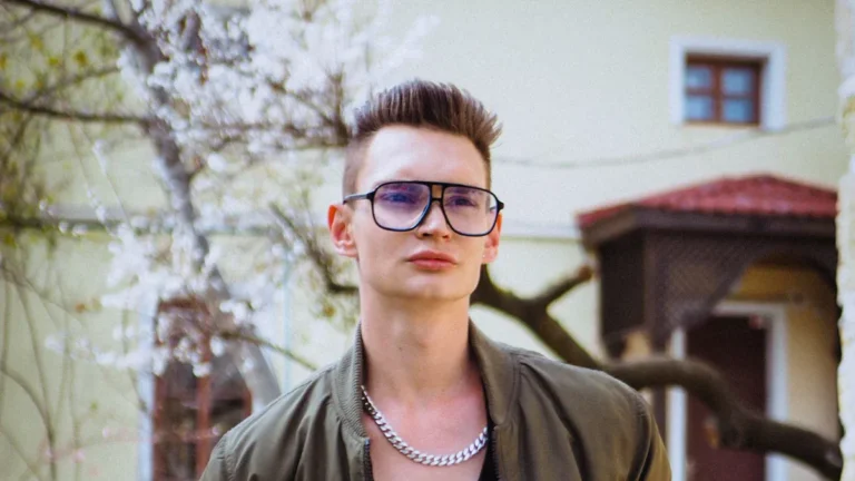 How to Style a Brunello Cucinelli Cashmere Bomber Jacket for Any Occasion