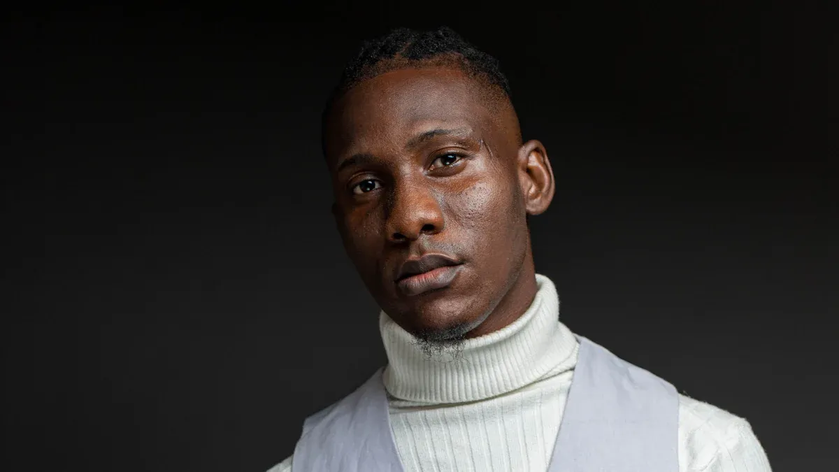 How to Style a Sweater Vest for Effortless Day-to-Night Looks