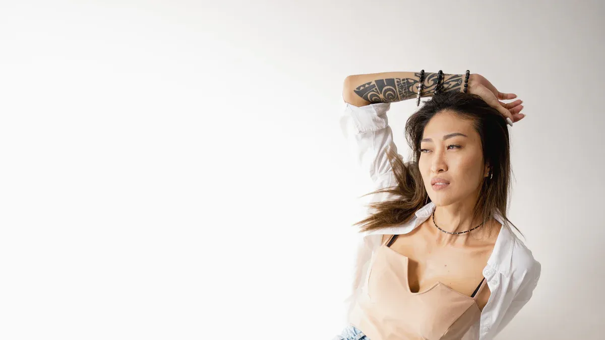 Why People Don’t Wear Low Rise Straight Leg Jeans Anymore