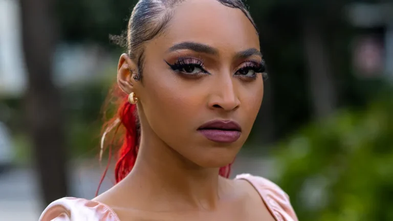 What is an empire waist dress and should you try one