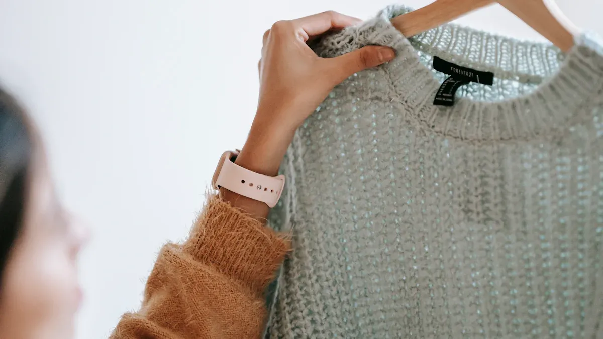 How to Choose Luxury Knitwear