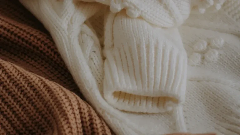 What is the MOQ for Custom Knitwear Orders and Why Does It Matter