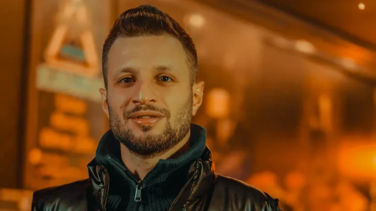 How to Style a Puffer Vest for Everyday Outfits