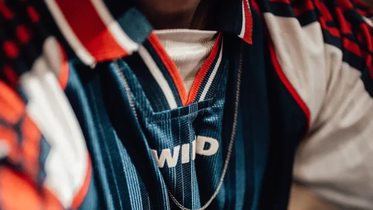 How to Design Custom Knitwear for Your Sports Team